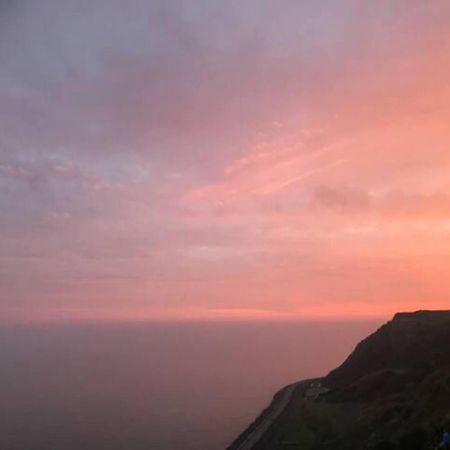 Denelea - Stunning Sea Views! Apartment Scarborough Exterior foto